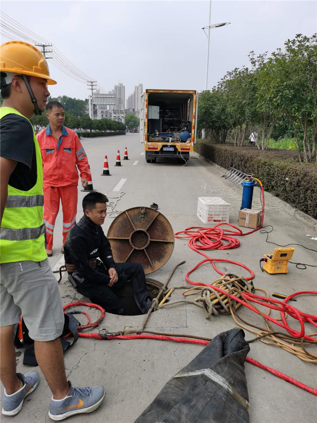 江城翻衬法管道修复技术主要工序